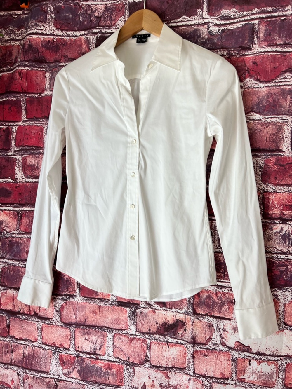 Theory Women's Classic Fitted White Button-Down Shirt